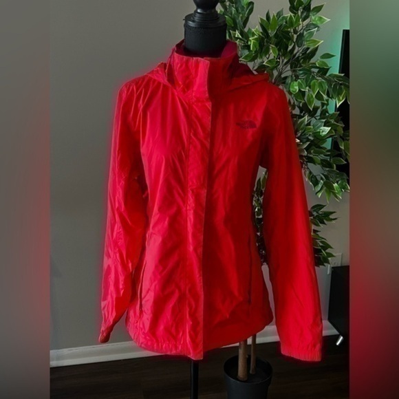 The North Face Resolve jacket - Picture 1 of 10